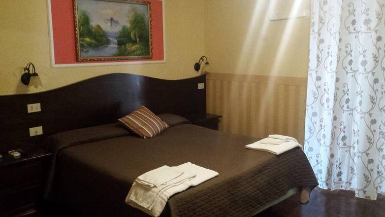 Bed & Breakfast Napoli Centrale, Naples