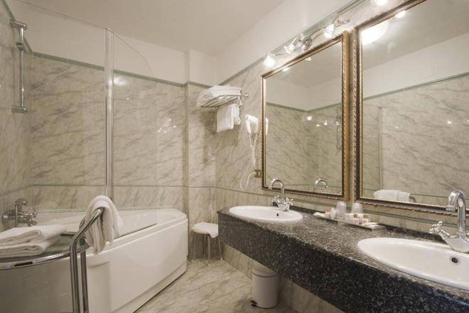 Hotel La Pace, Pisa