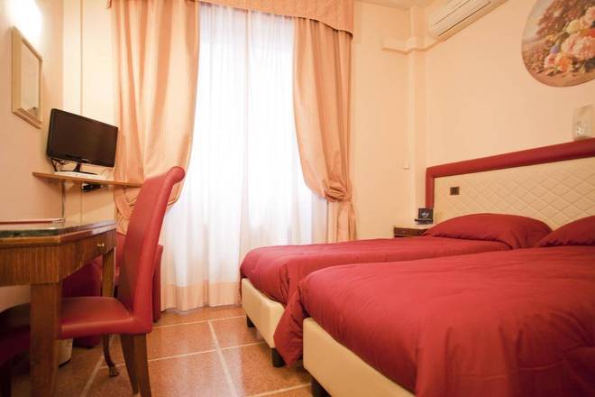 Hotel La Pace, Pisa