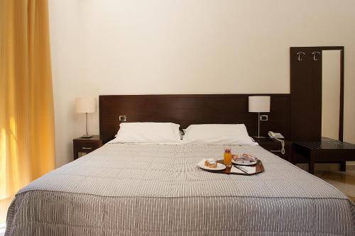 Albergo del Golfo, Naples