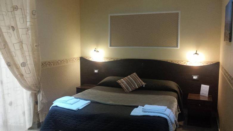 Bed & Breakfast Napoli Centrale, Naples