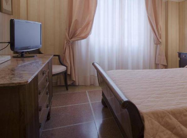 Hotel La Pace, Pisa