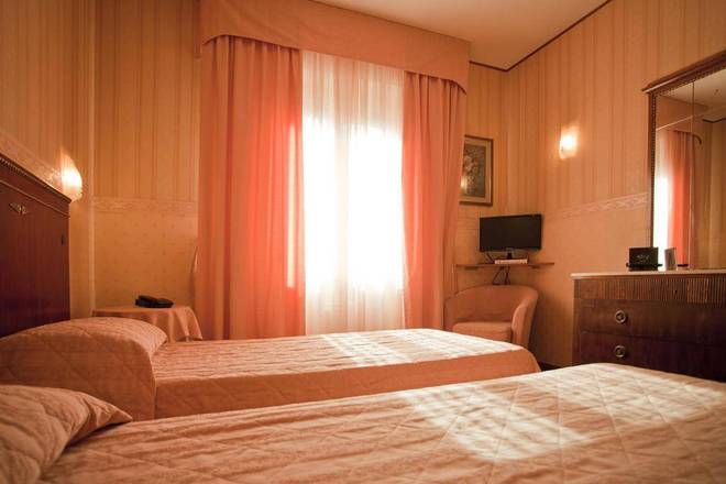 Hotel La Pace, Pisa