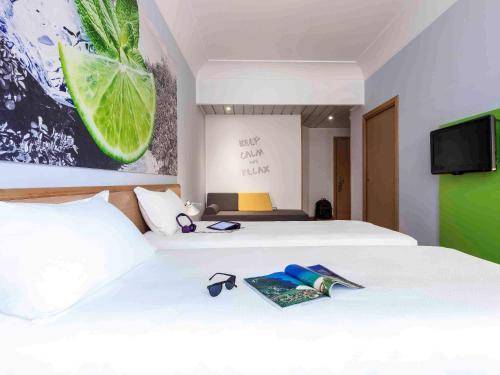 Ibis Styles Napoli Garibaldi, Naples
