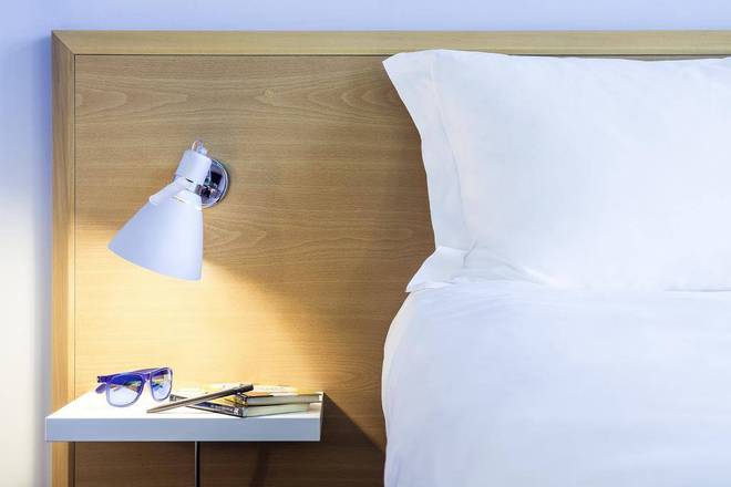 Ibis Styles Napoli Garibaldi, Naples