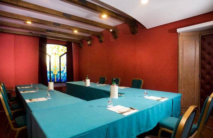 Culture Hotel Villa Capodimonte, Naples