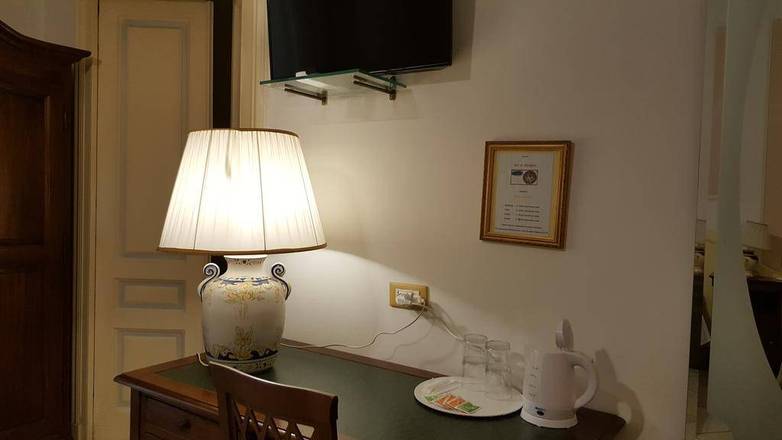 Bed & Breakfast Napoli Centrale, Naples