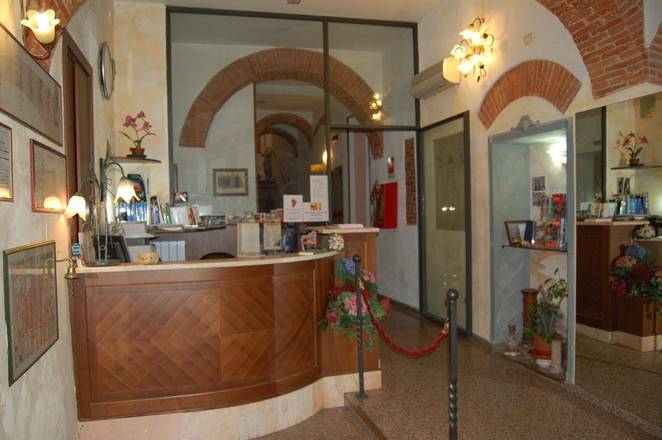 Hotel Leonardo, Pisa