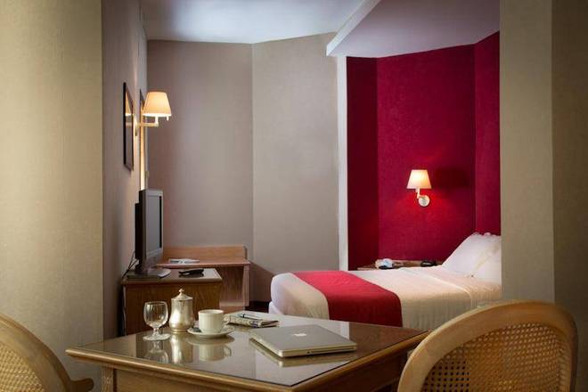 Culture Hotel Villa Capodimonte, Naples
