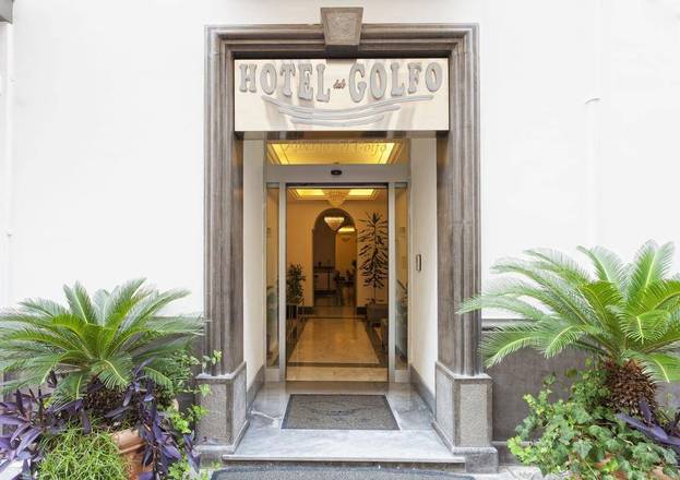 Albergo del Golfo, Naples