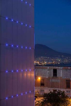 Hostel of the Sun, Naples