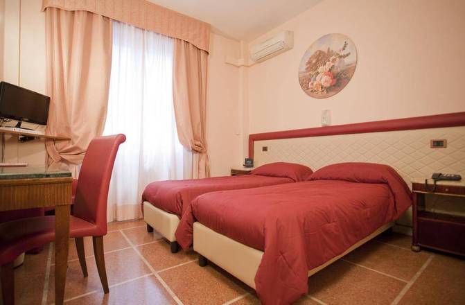 Hotel La Pace, Pisa