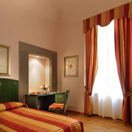 Hotel Bologna, Pisa