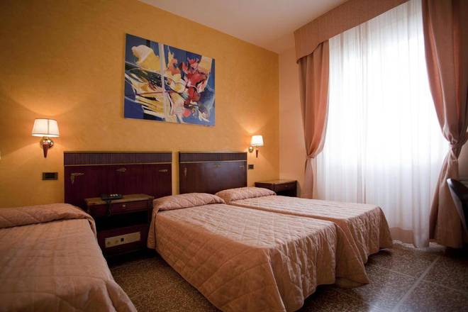 Hotel La Pace, Pisa