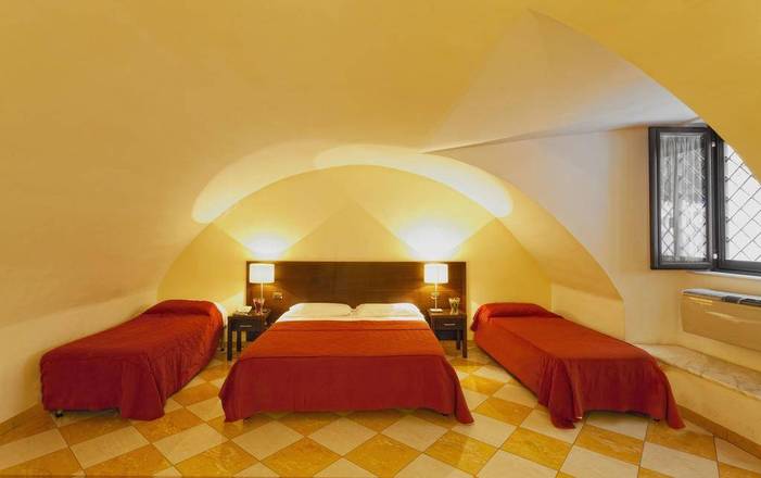 Albergo del Golfo, Naples