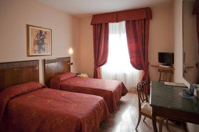 Hotel La Pace, Pisa