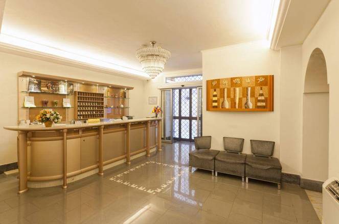 Albergo del Golfo, Naples