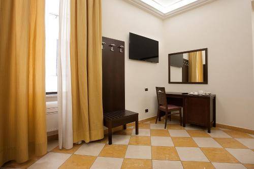 Albergo del Golfo, Naples