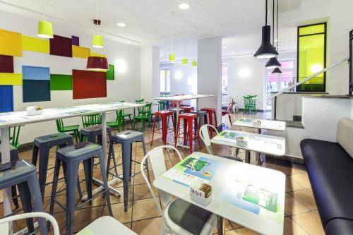 Ibis Styles Napoli Garibaldi, Naples