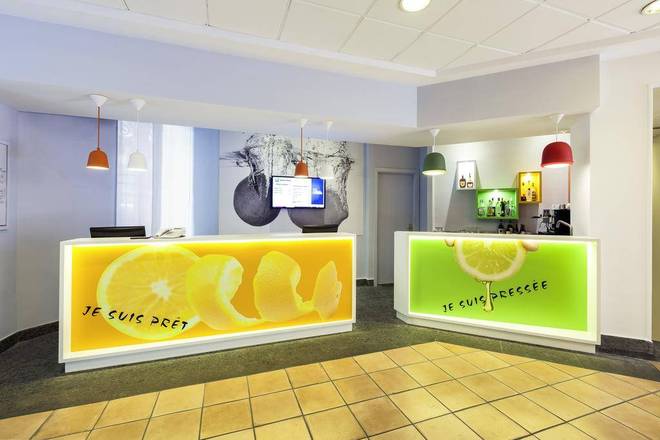 Ibis Styles Napoli Garibaldi, Naples