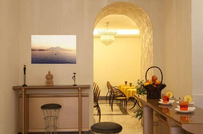Albergo del Golfo, Naples
