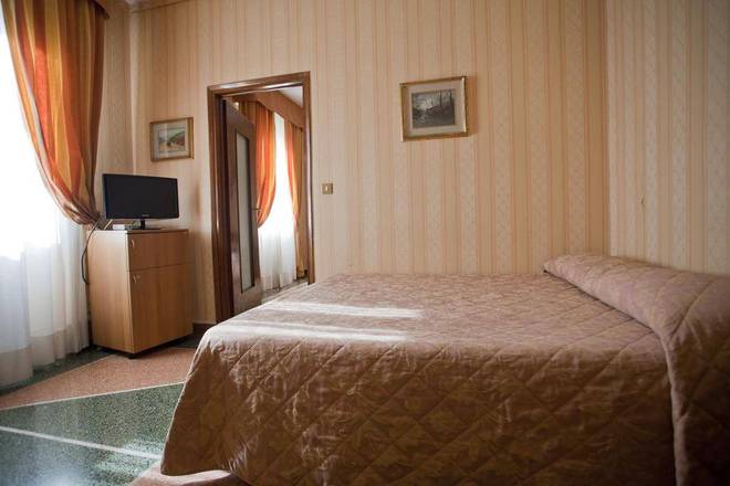 Hotel La Pace, Pisa