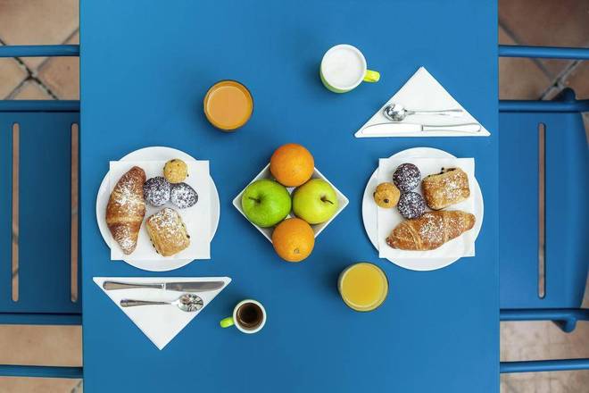 Ibis Styles Napoli Garibaldi, Naples