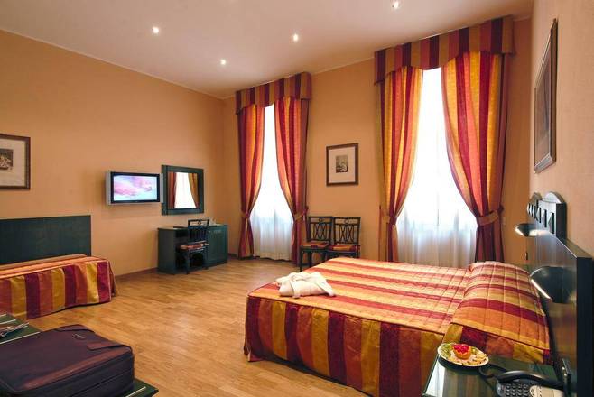 Hotel Bologna, Pisa