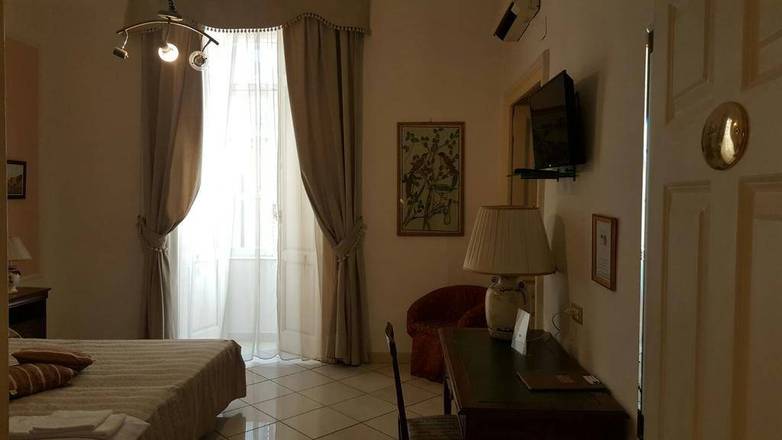 Bed & Breakfast Napoli Centrale, Naples