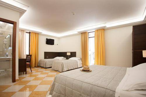 Albergo del Golfo, Naples