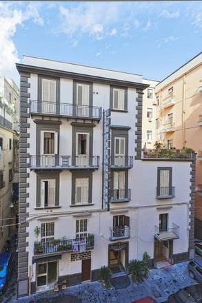 Albergo del Golfo, Naples