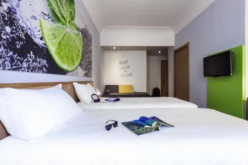 Ibis Styles Napoli Garibaldi, Naples