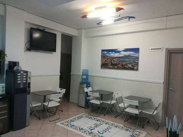 Hotel Bella Capri, Naples
