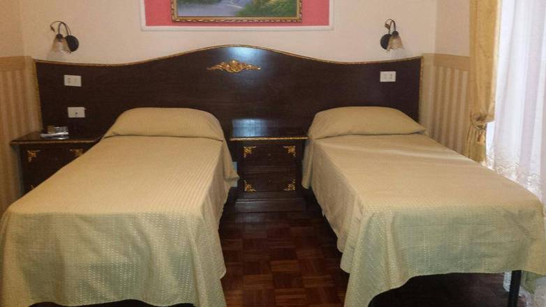 Bed & Breakfast Napoli Centrale, Naples