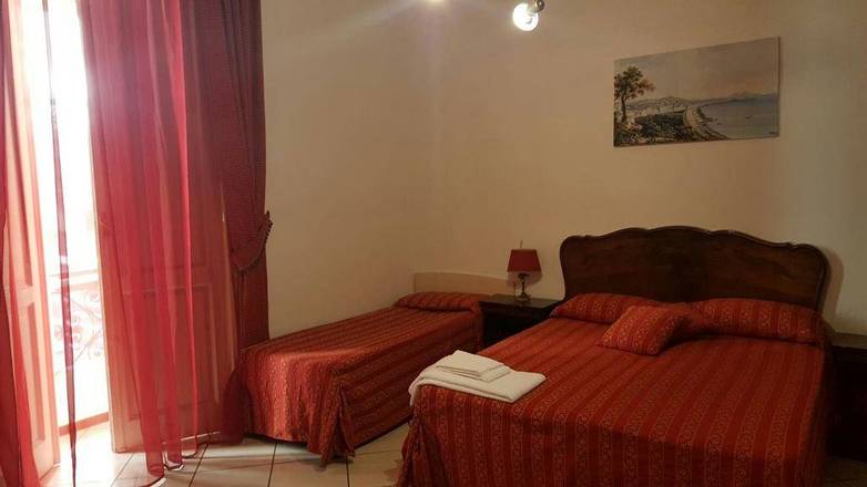 Bed & Breakfast Napoli Centrale, Naples