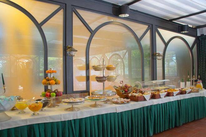Culture Hotel Villa Capodimonte, Naples