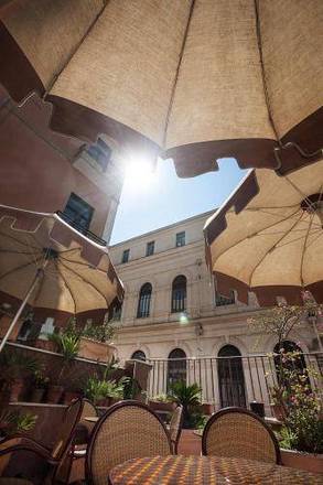 Albergo del Golfo, Naples