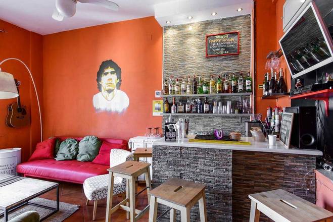 Hostel of the Sun, Naples