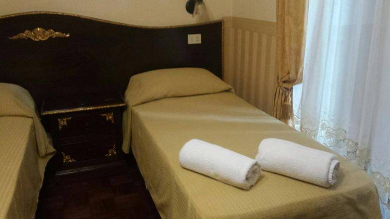 Bed & Breakfast Napoli Centrale, Naples