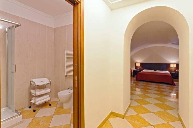 Albergo del Golfo, Naples