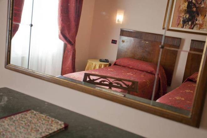 Hotel La Pace, Pisa
