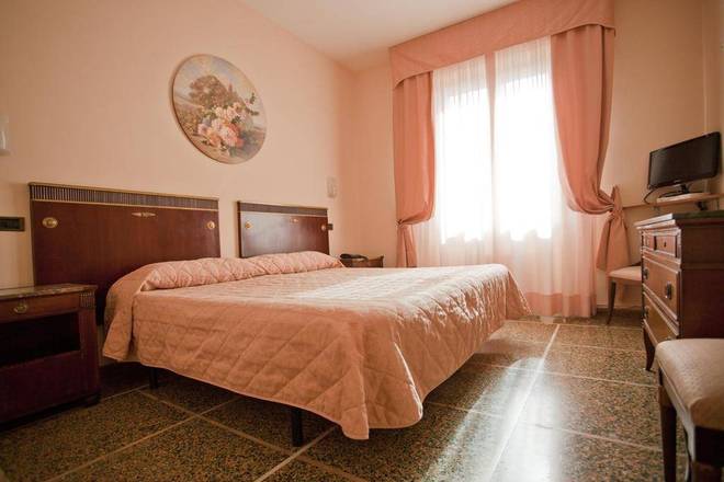 Hotel La Pace, Pisa