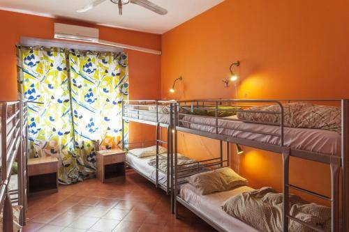 Hostel of the Sun, Naples