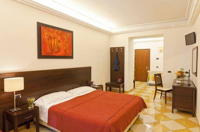 Albergo del Golfo, Naples