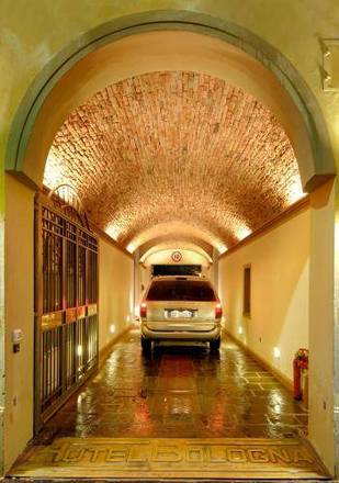 Hotel Bologna, Pisa