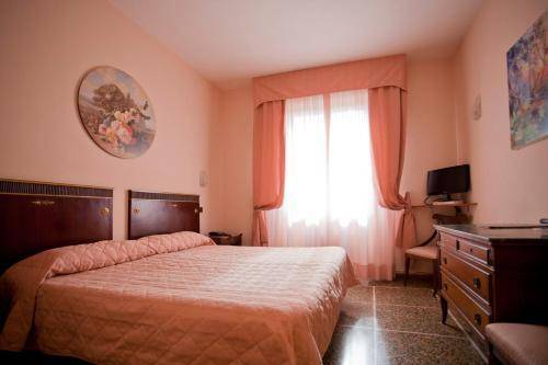 Hotel La Pace, Pisa