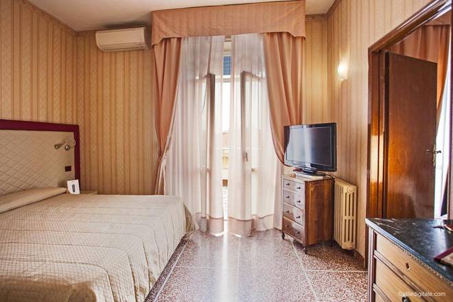 Hotel La Pace, Pisa