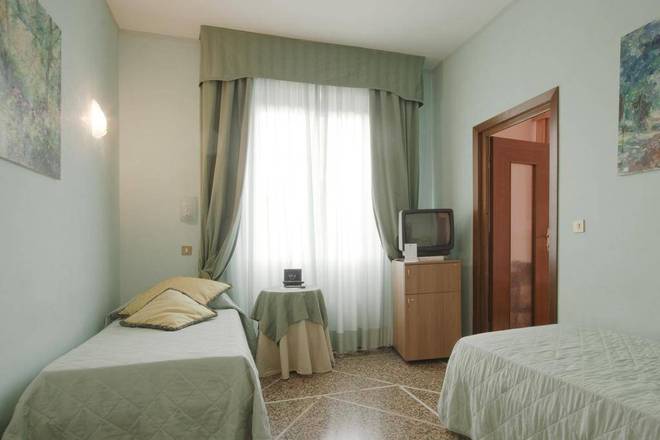 Hotel La Pace, Pisa