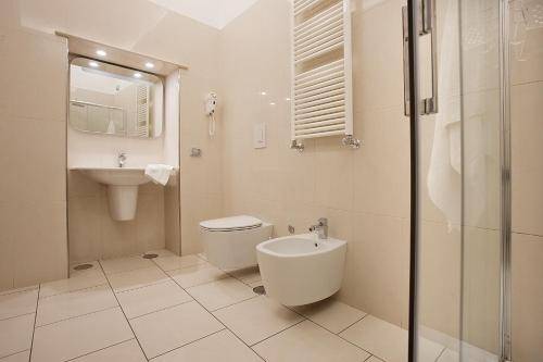 Albergo del Golfo, Naples