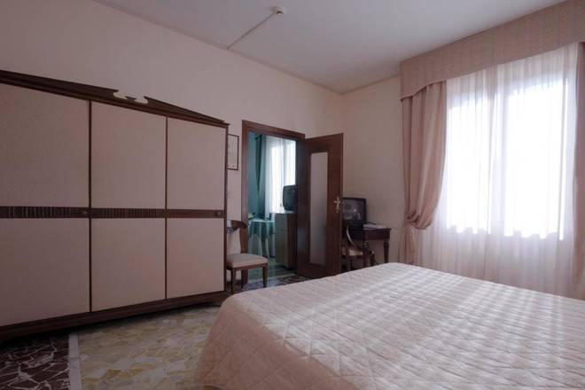 Hotel La Pace, Pisa